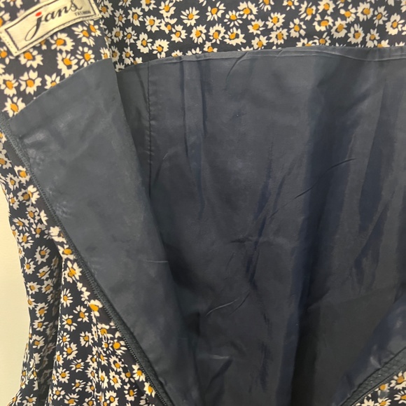 Daisy print maxi dress - Picture 12 of 13